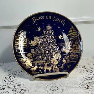 Vintage Peace on Earth 1974 Christmas Plate